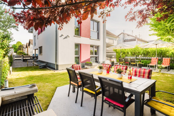 Apartmenthaus Horster in Bensheim mit Grillplatz im Garten für alle Gäste